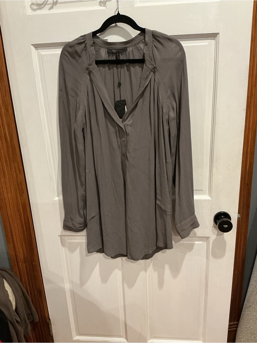 Gray Long-Sleeve V-Neck top